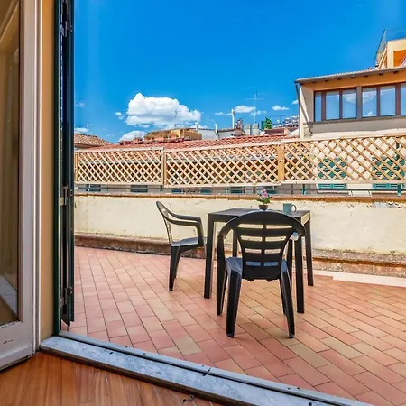 Brd 43 6- Ponte Vecchio Bright Spacious Penthouse Lägenhet